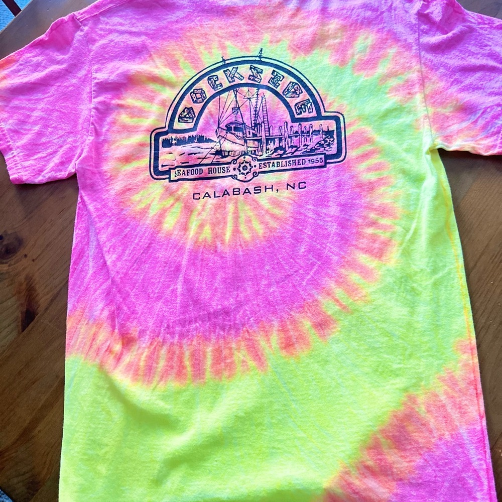 Vibrant Tie-Dye Short Sleeve Tees - Picture 5 of 9